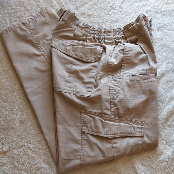 🌺 Just Like New Men's CQR Tactical Cargo Pants - Picture 1 of 12